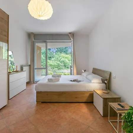 Residenza Il Mulino: Maggiore With Terrace - Happy * Ispra
