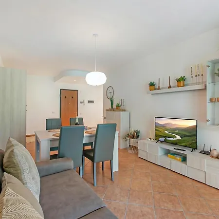 Residenza Il Mulino: Maggiore With Terrace - Happy