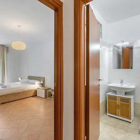 Residenza Il Mulino: Maggiore With Terrace - Happy