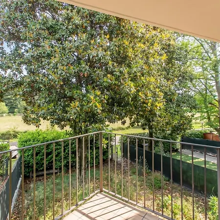 Residenza Il Mulino: Maggiore With Terrace - Happy Apartamento